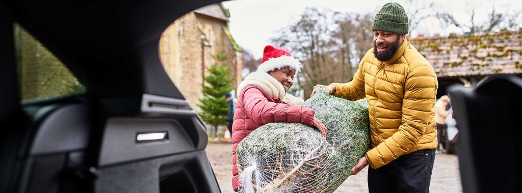 Santander chesterfield christmas opening times